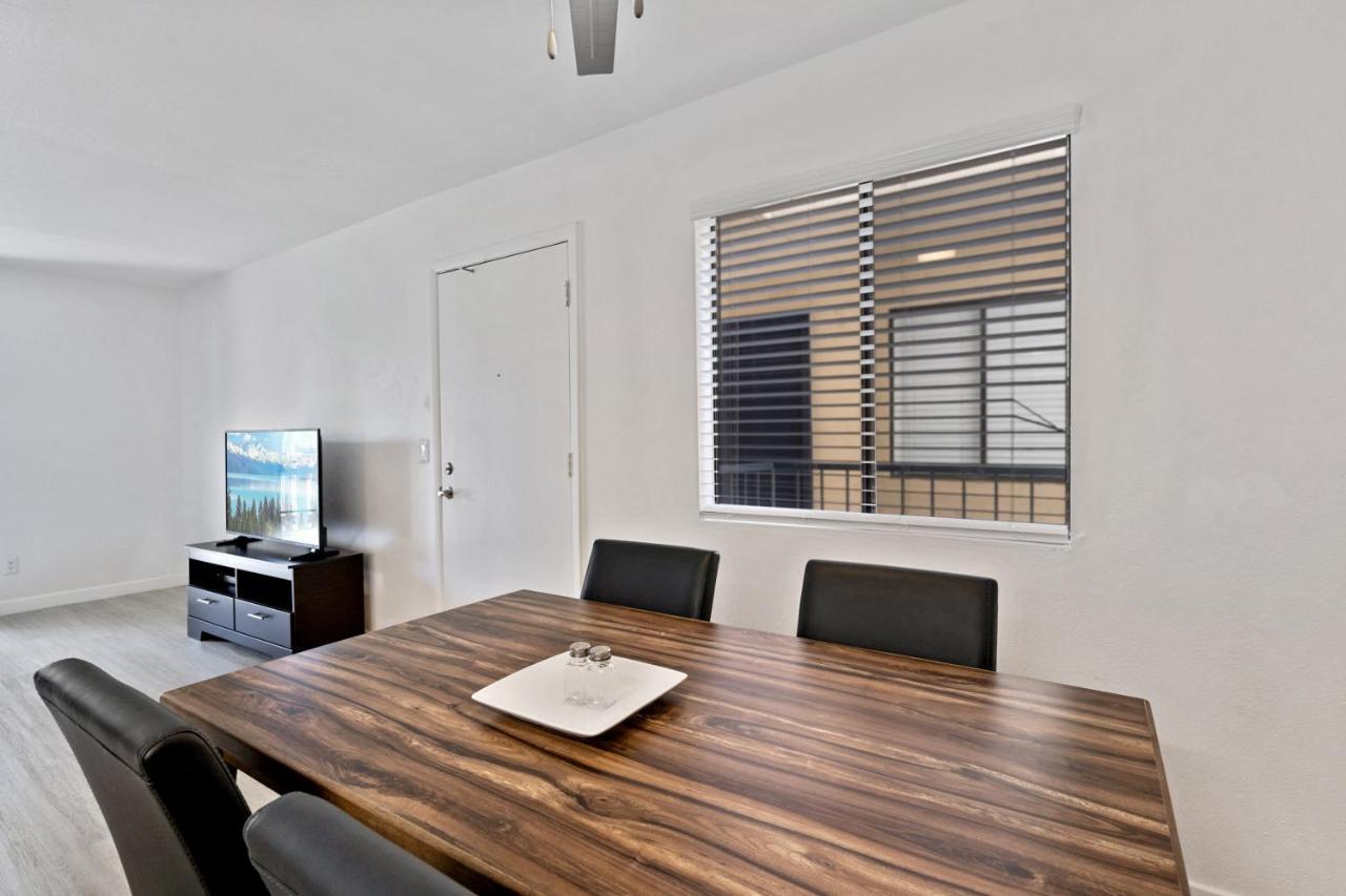 Newly Renovated 2Br Apartment W Pool By Stay Gia Phoenix Exterior photo